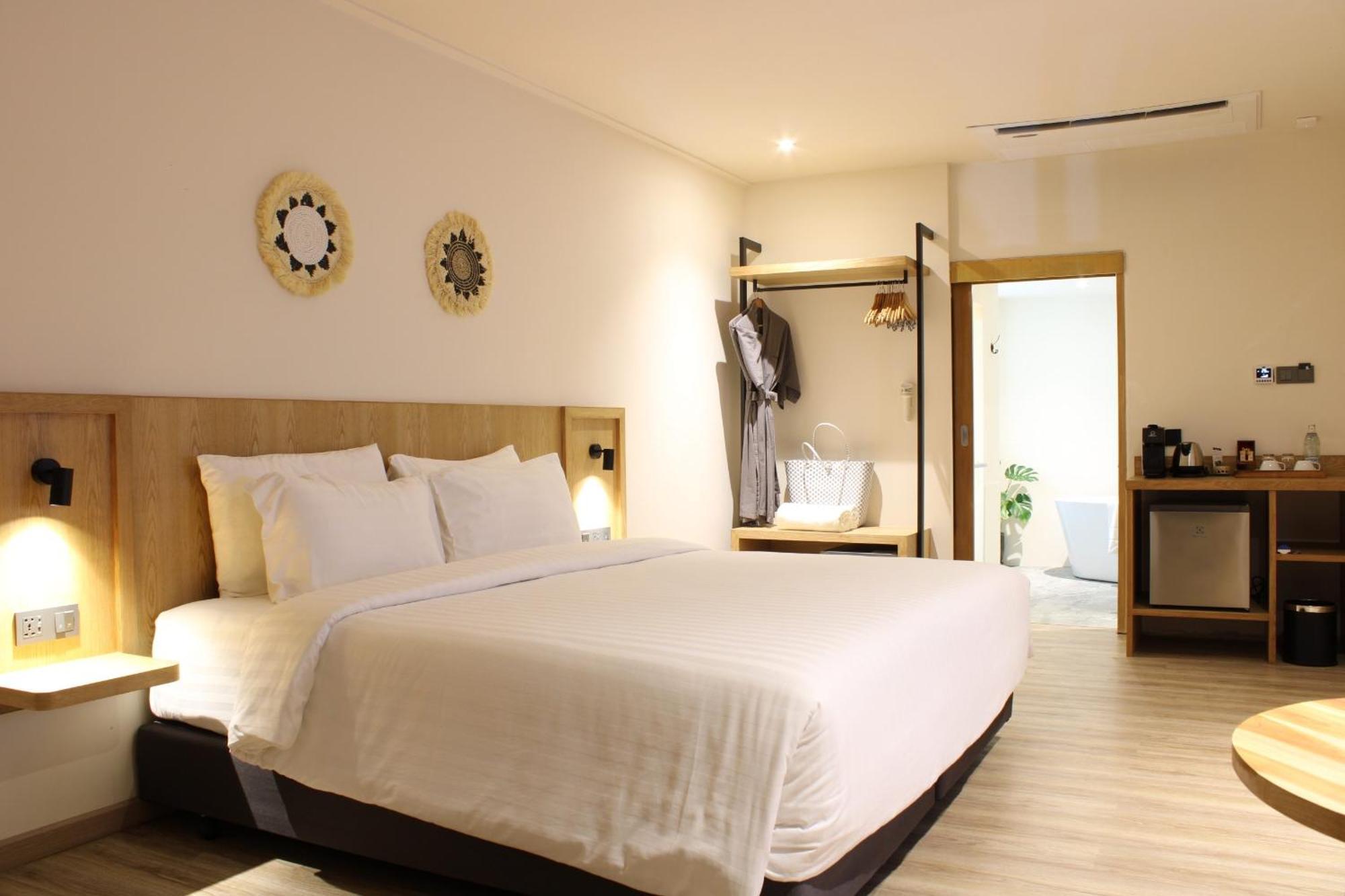 Superior Double or Twin Room One-Way Airport Transfer